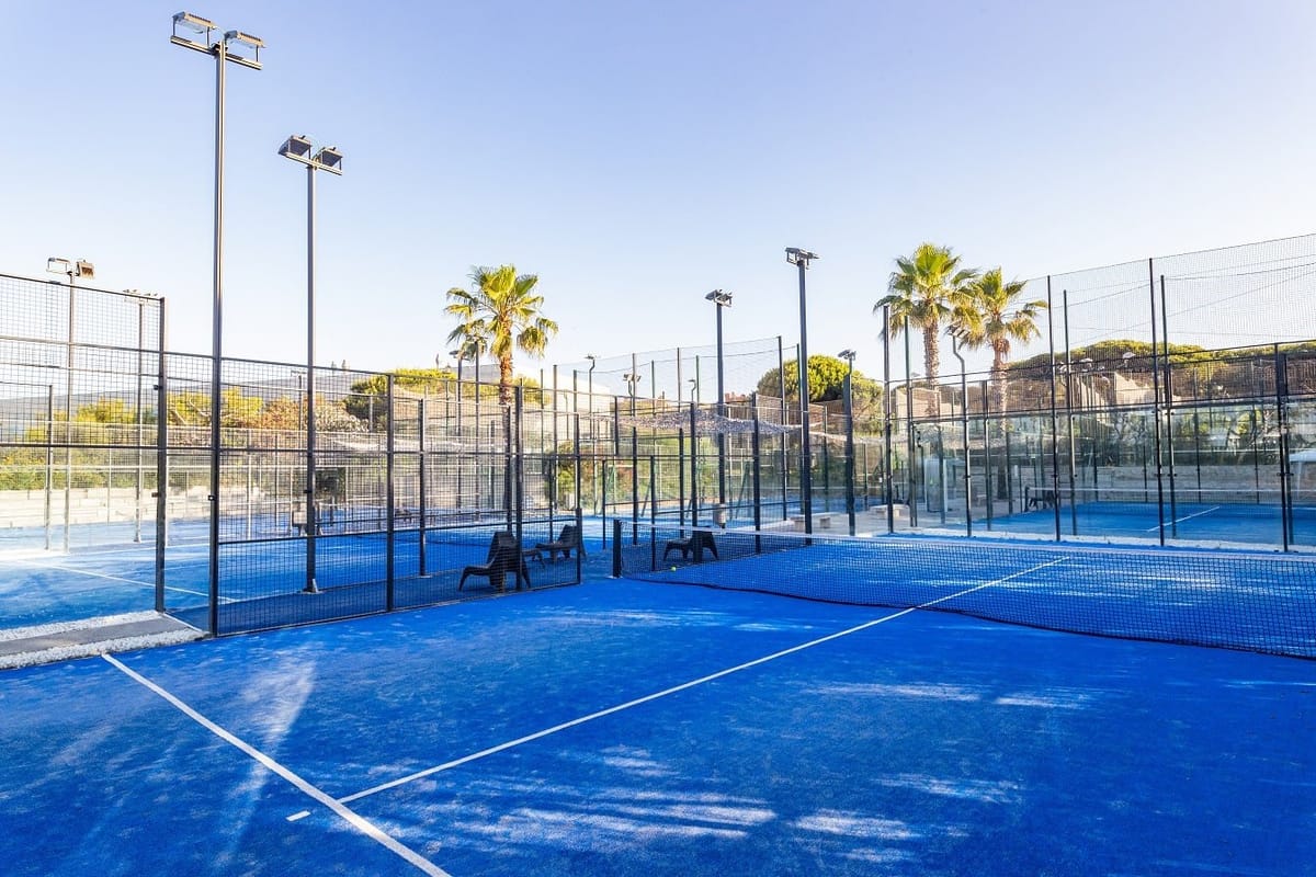 Best padel training camps in Spain to try in 2025